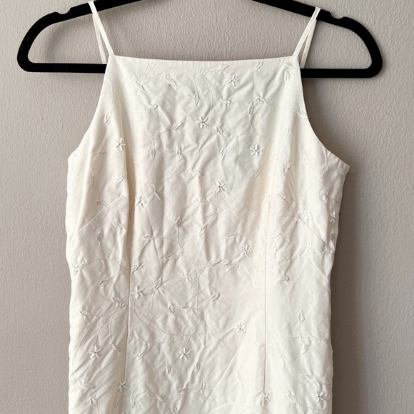 Beaded embroidered silk floral mini dress in ivory/cream - Picture 3 of 11